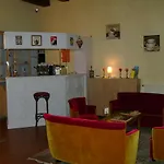 Logis De Tavel