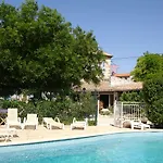 Logis De Tavel