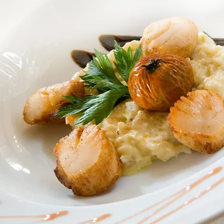 Hotel Logis De Tavel