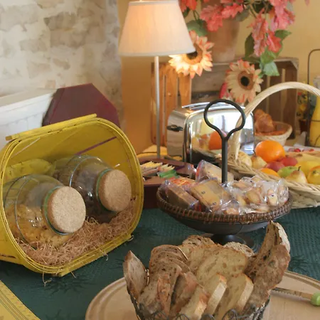 Logis De 3* Tavel