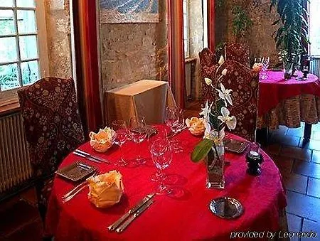Отель Logis De 3*