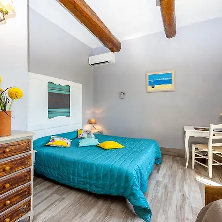 Hotel Logis De Tavel