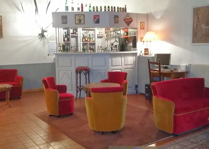 Logis De Tavel